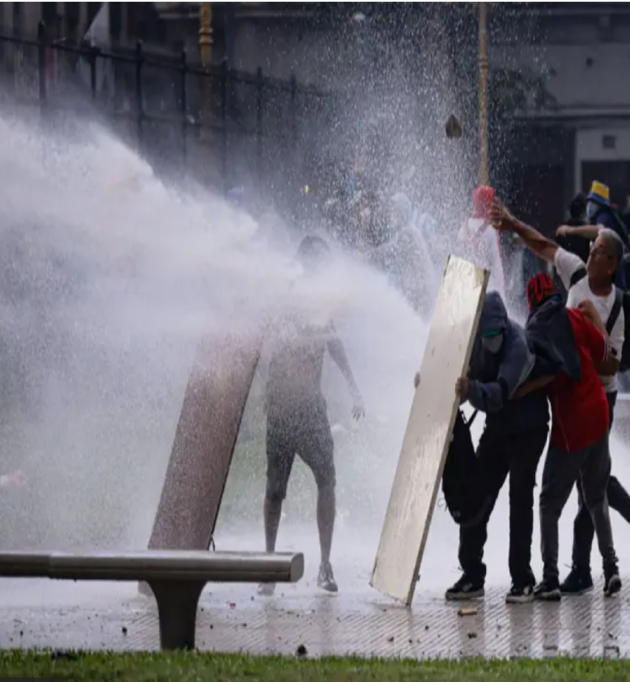 factores de riesgos psicosociales en las fuerzas públicas
